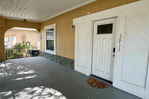 Villa ou maison à louer à Tampa, Floride: 3 chambres, 142.42 m2 № 2427161 - photo 4