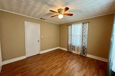 Villa ou maison à louer à Tampa, Floride: 3 chambres, 142.42 m2 № 2427161 - photo 19