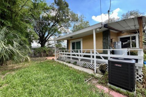 Villa ou maison à louer à Tampa, Floride: 3 chambres, 142.42 m2 № 2427161 - photo 27