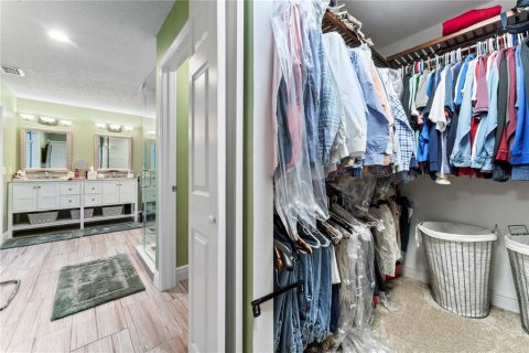 House in Tampa, Florida 4 bedrooms, 252.14 sq.m. № 1663154 - photo 30
