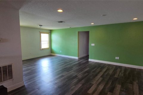 Townhouse in Riverview, Florida 4 bedrooms, 243.22 sq.m. № 2236098 - photo 17