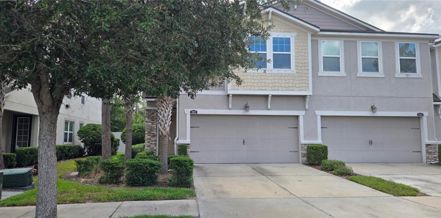 Townhouse in Riverview, Florida 4 bedrooms, 243.22 sq.m. № 2236098