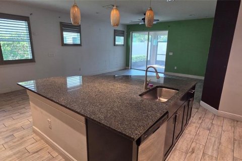 Townhouse in Riverview, Florida 4 bedrooms, 243.22 sq.m. № 2236098 - photo 8
