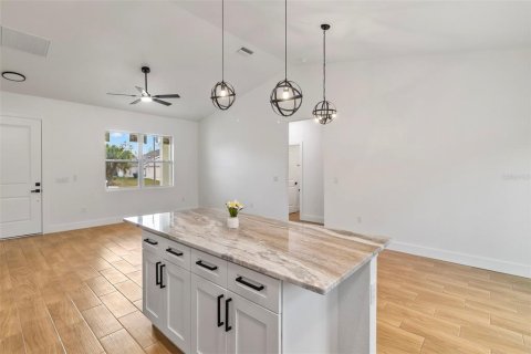 Villa ou maison à vendre à North Port, Floride: 3 chambres, 119.38 m2 № 1567961 - photo 15