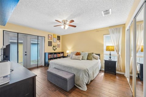 Villa ou maison à vendre à Tampa, Floride: 3 chambres, 127.37 m2 № 2298089 - photo 13