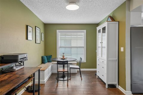 Villa ou maison à vendre à Tampa, Floride: 3 chambres, 127.37 m2 № 2298089 - photo 12