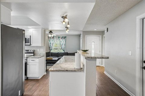 Villa ou maison à vendre à Tampa, Floride: 3 chambres, 127.37 m2 № 2298089 - photo 7