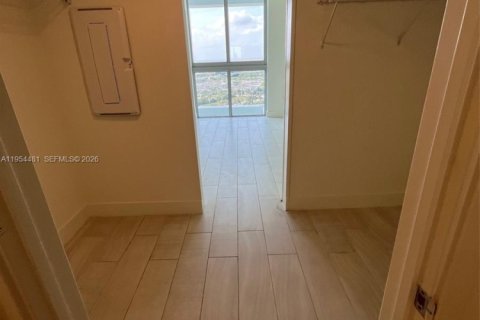 Снять в аренду кондоминиум в Санрайз, Флорида 2 спальни, 91.97м2, № 2009725 - фото 8