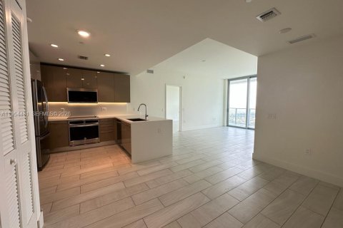 Снять в аренду кондоминиум в Санрайз, Флорида 2 спальни, 91.97м2, № 2009725 - фото 4