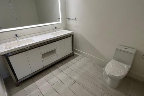 Снять в аренду кондоминиум в Санрайз, Флорида 2 спальни, 91.97м2, № 2009725 - фото 15