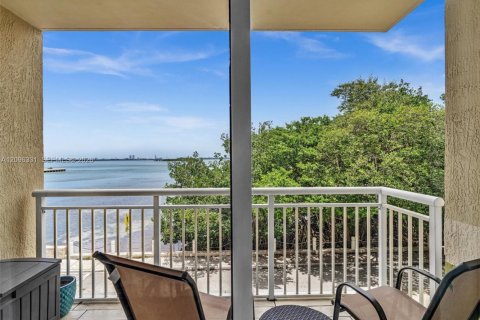 Copropriété à louer à Miami, Floride: 2 chambres, 121.05 m2 № 2388494 - photo 26
