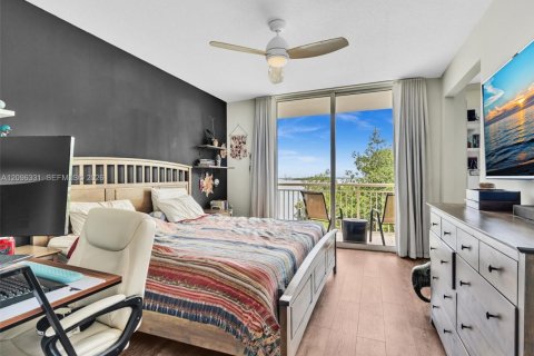 Copropriété à louer à Miami, Floride: 2 chambres, 121.05 m2 № 2388494 - photo 20