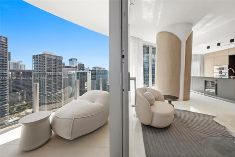Condominio en venta en Miami, Florida, 3 dormitorios, 195.19 m2 № 2013083 - foto 13