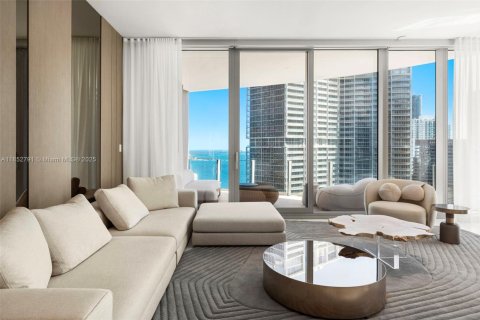 Condominio en venta en Miami, Florida, 3 dormitorios, 195.19 m2 № 2013083 - foto 7
