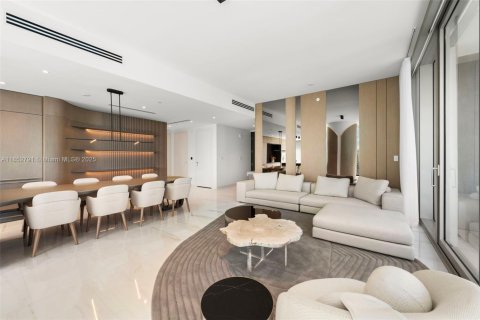 Condominio en venta en Miami, Florida, 3 dormitorios, 195.19 m2 № 2013083 - foto 2