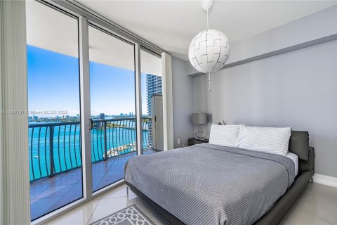 Снять в аренду кондоминиум в Майами, Флорида 1 спальня, 97.36м2, № 1932361 - фото 15