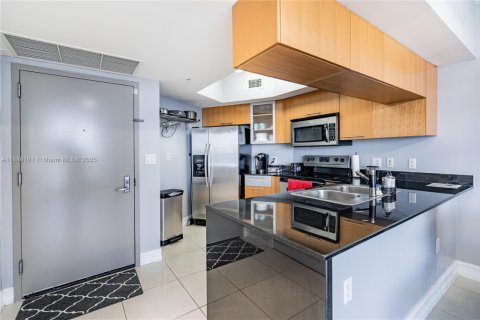 Снять в аренду кондоминиум в Майами, Флорида 1 спальня, 97.36м2, № 1932361 - фото 12