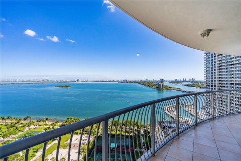 Снять в аренду кондоминиум в Майами, Флорида 1 спальня, 97.36м2, № 1932361 - фото 8