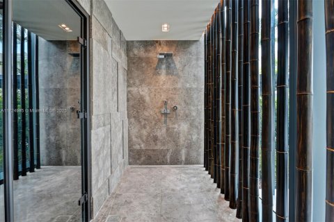 Condo in Miami, Florida, 1 bedroom  № 1862050 - photo 21