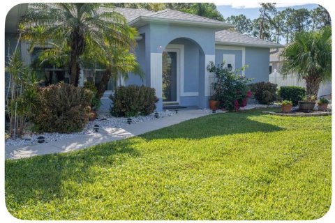 House in North Port, Florida 3 bedrooms, 122.45 sq.m. № 2218670 - photo 3