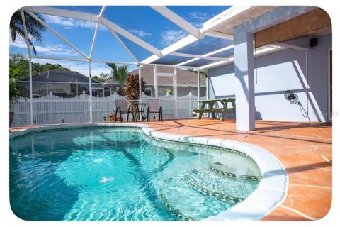House in North Port, Florida 3 bedrooms, 122.45 sq.m. № 2218670 - photo 6