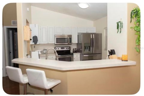 House in North Port, Florida 3 bedrooms, 122.45 sq.m. № 2218670 - photo 9