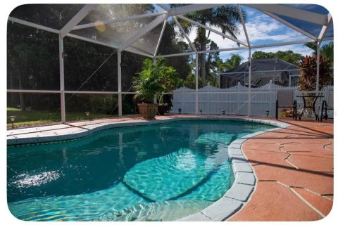 House in North Port, Florida 3 bedrooms, 122.45 sq.m. № 2218670 - photo 5