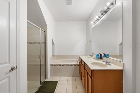 Touwnhouse à vendre à Orlando, Floride: 3 chambres, 154.96 m2 № 1904960 - photo 16
