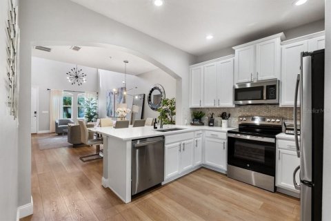 Touwnhouse à vendre à Orlando, Floride: 3 chambres, 154.96 m2 № 1904960 - photo 7