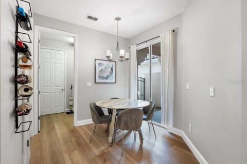 Touwnhouse à vendre à Orlando, Floride: 3 chambres, 154.96 m2 № 1904960 - photo 6