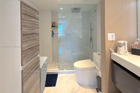 Copropriété à vendre à Aventura, Floride: 2 chambres, 107.49 m2 № 1990102 - photo 18