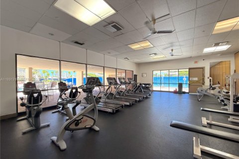 Copropriété à vendre à Aventura, Floride: 2 chambres, 107.49 m2 № 1990102 - photo 28