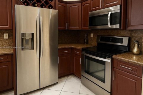 Купить таунхаус в Хайалиа, Флорида 3 спальни, 101.54м2, № 1964282 - фото 8