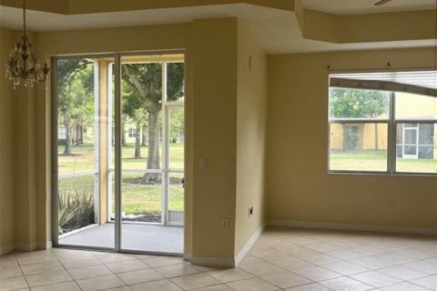Townhouse in Fort Myers, Florida 3 bedrooms, 179.12 sq.m. № 1690304 - photo 4
