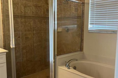 Townhouse in Fort Myers, Florida 3 bedrooms, 179.12 sq.m. № 1690304 - photo 3