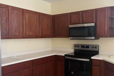 Townhouse in Fort Myers, Florida 3 bedrooms, 179.12 sq.m. № 1690304 - photo 12