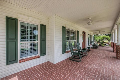 House in Plant City, Florida 4 bedrooms, 414.81 sq.m. № 2210346 - photo 5