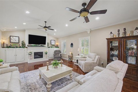 House in Plant City, Florida 4 bedrooms, 414.81 sq.m. № 2210346 - photo 29