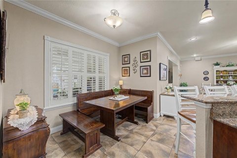 House in Plant City, Florida 4 bedrooms, 414.81 sq.m. № 2210346 - photo 25