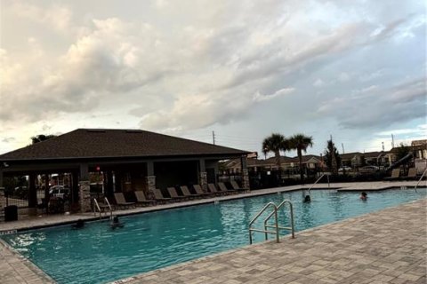 Touwnhouse à vendre à Kissimmee, Floride: 3 chambres, 163.32 m2 № 2418698 - photo 18