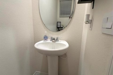 Touwnhouse à vendre à Kissimmee, Floride: 3 chambres, 163.32 m2 № 2418698 - photo 5