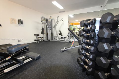 Condo in Miami, Florida, 1 bedroom  № 2086415 - photo 22
