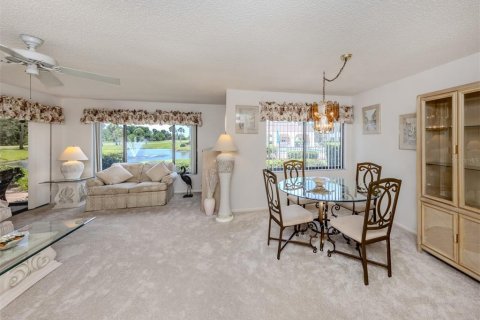 Condo in Venice, Florida, 2 bedrooms  № 1684662 - photo 17