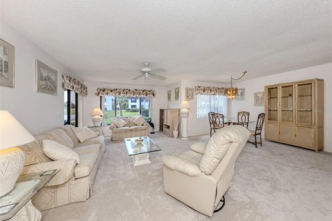 Condo in Venice, Florida, 2 bedrooms  № 1684662 - photo 4
