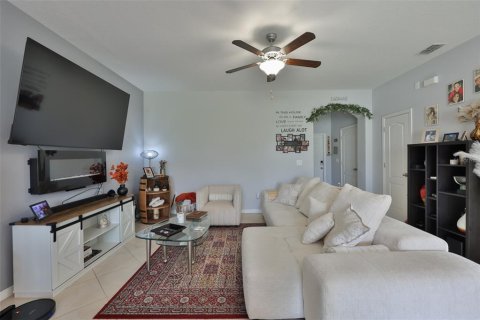 Townhouse in Lakeland, Florida 3 bedrooms, 156.82 sq.m. № 2102071 - photo 13
