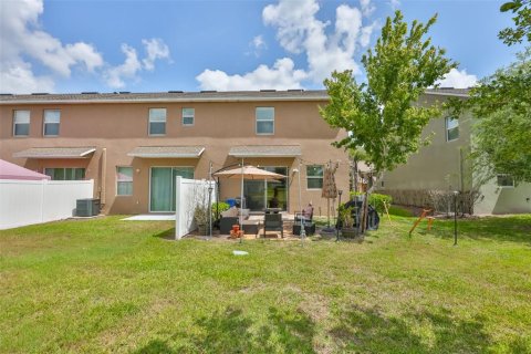 Townhouse in Lakeland, Florida 3 bedrooms, 156.82 sq.m. № 2102071 - photo 19