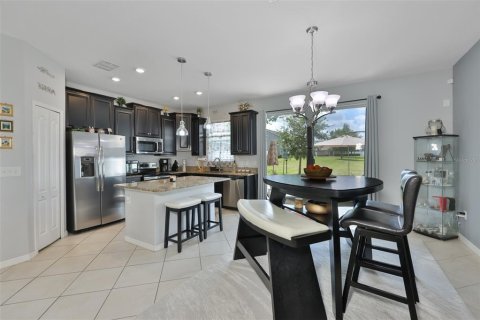 Townhouse in Lakeland, Florida 3 bedrooms, 156.82 sq.m. № 2102071 - photo 6