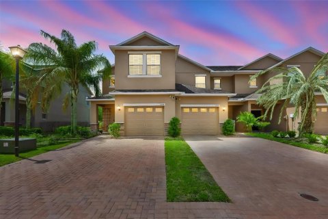 Townhouse in Lakeland, Florida 3 bedrooms, 156.82 sq.m. № 2102071