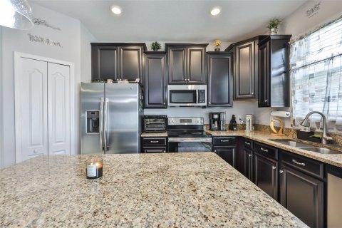 Townhouse in Lakeland, Florida 3 bedrooms, 156.82 sq.m. № 2102071 - photo 11