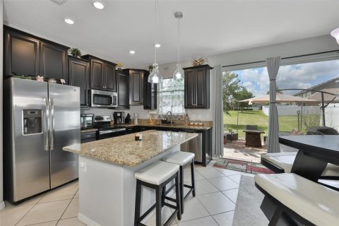 Townhouse in Lakeland, Florida 3 bedrooms, 156.82 sq.m. № 2102071 - photo 7
